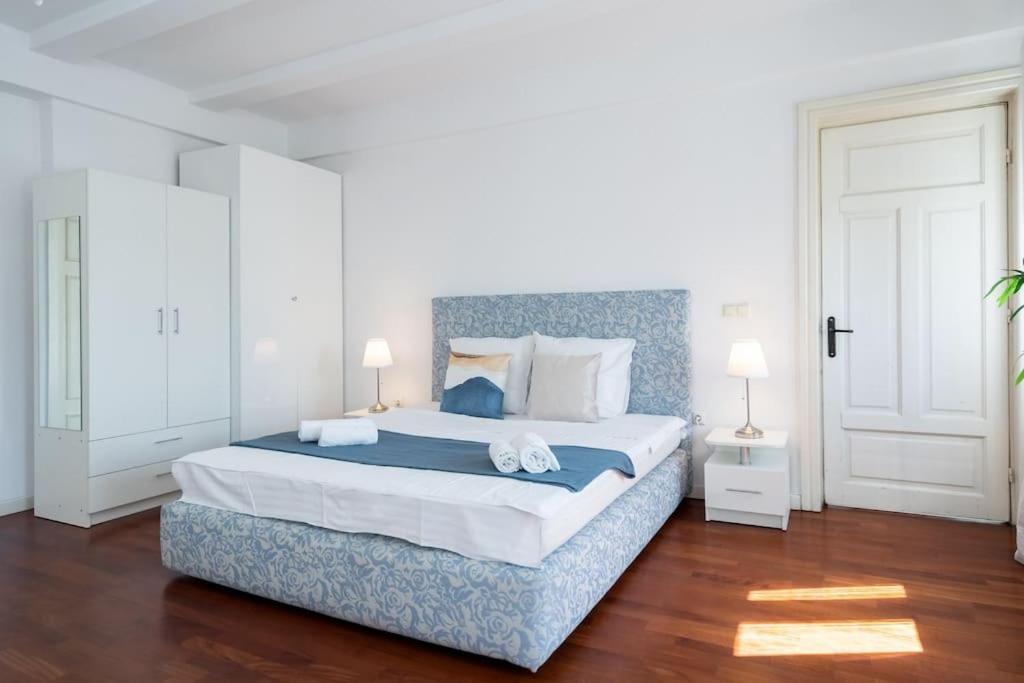 Mozzafiato By The River Studio Bucarest Extérieur photo