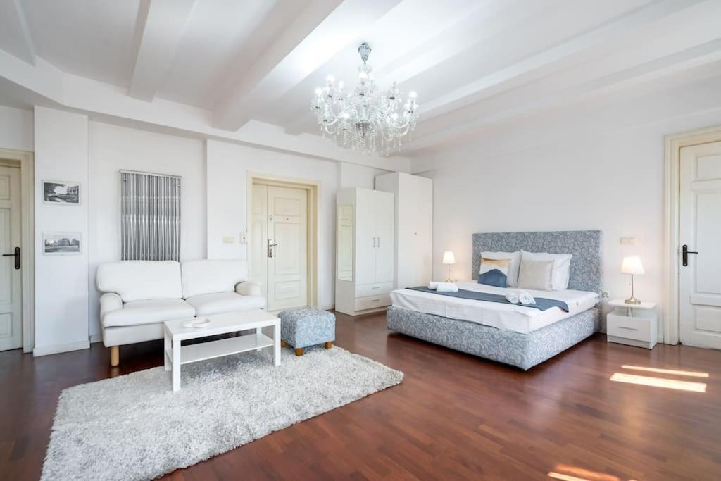 Mozzafiato By The River Studio Bucarest Extérieur photo